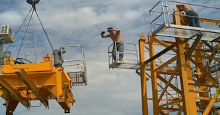 Демонтаж башенного крана в Котласе - услуги по демонтажу от Сварной-Ктл от 1554 руб.