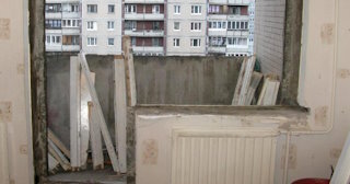 Демонтаж подоконного блока в Котласе – услуги по доступным ценам от 1554 рублей