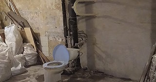Демонтаж сантехкабины в панельном доме - цена от 1036 рублей | Сварной-Ктл
